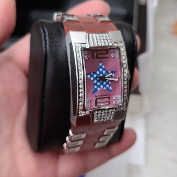 TECHNOMARINE PINK STAR XS LADY DIAMONDS WATCH - Picture 7 of 16